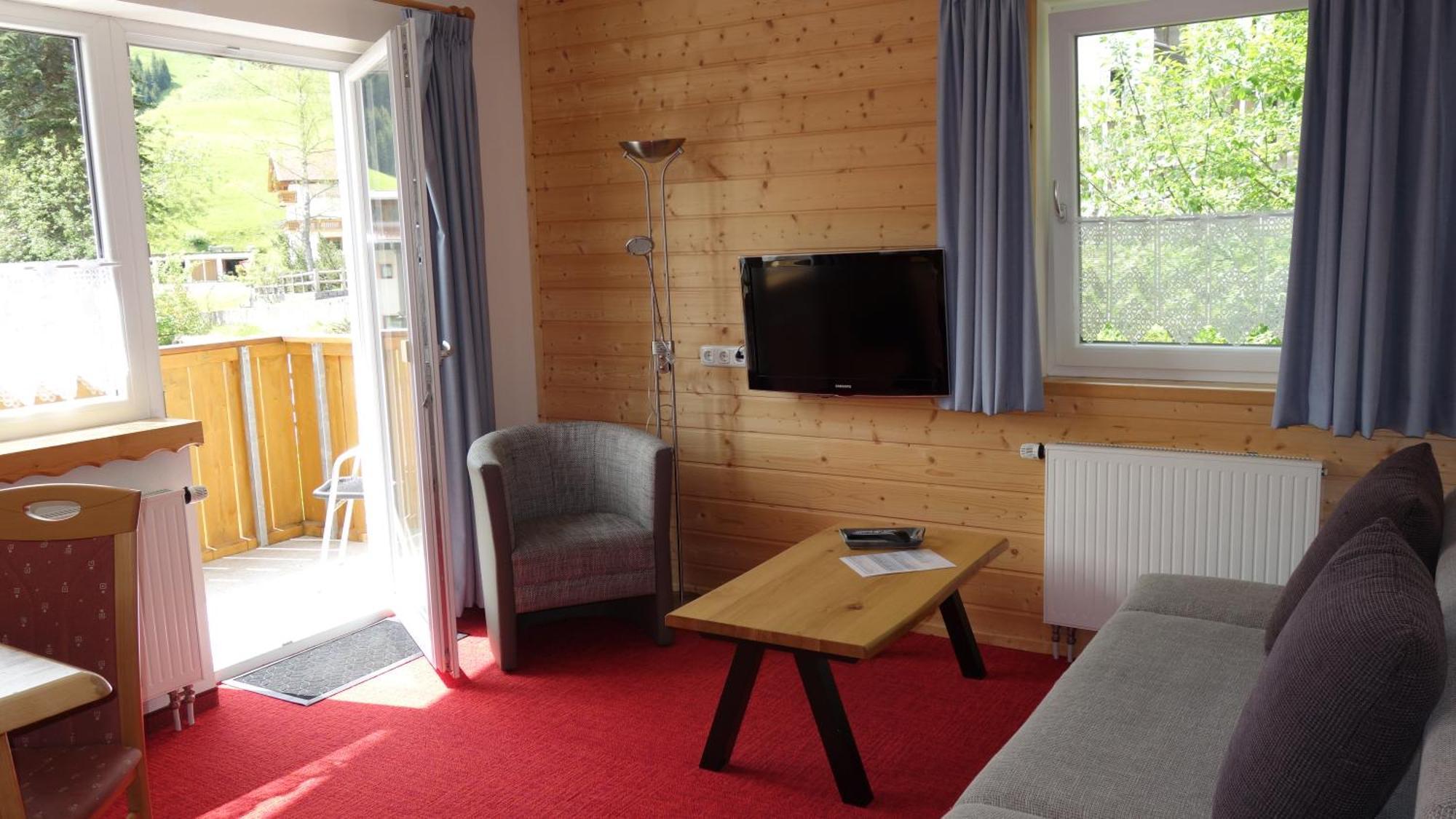 Cornelia Aparthotel