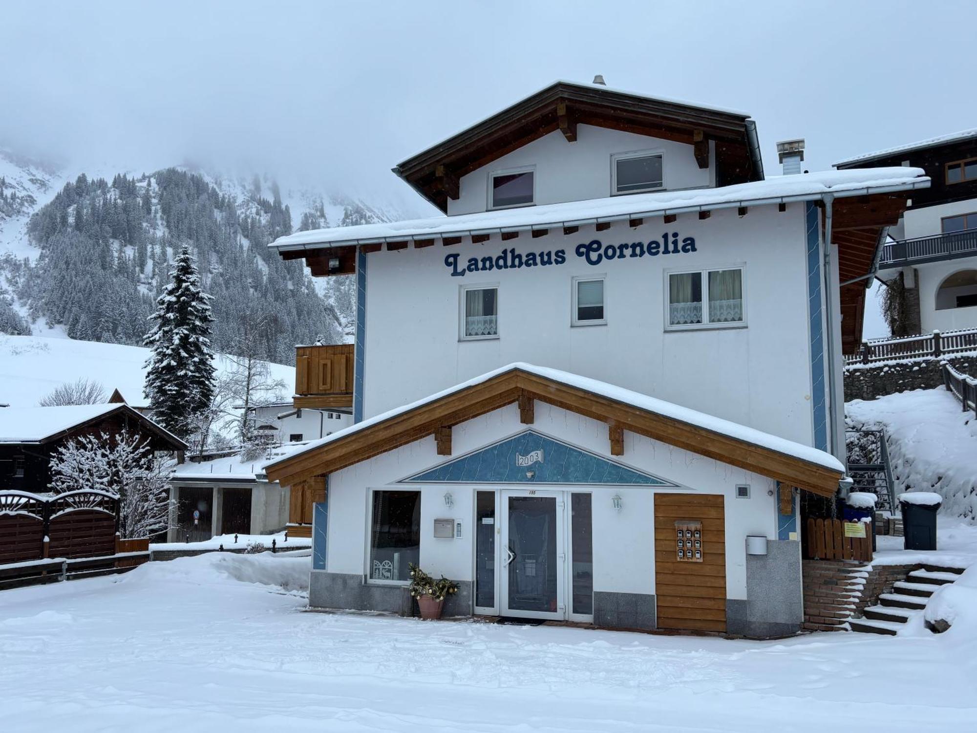 Aparthotel Cornelia