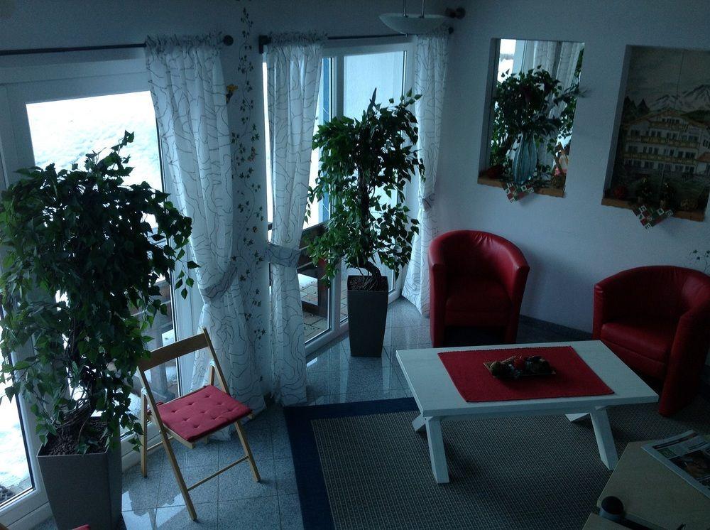 Cornelia Aparthotel *